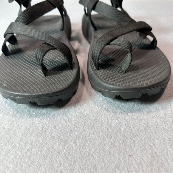 Chaco Sandals Mens 12 Z2 Classic Black Toe Loop Walking Hiking Ankle Strap - Picture 3 of 8